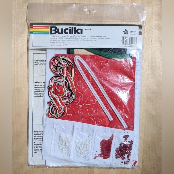 Vintage Bucilla Felt Stitchery Kit 89979 "Santa's Acrobatics" Ornaments NWT - Picture 3 of 5